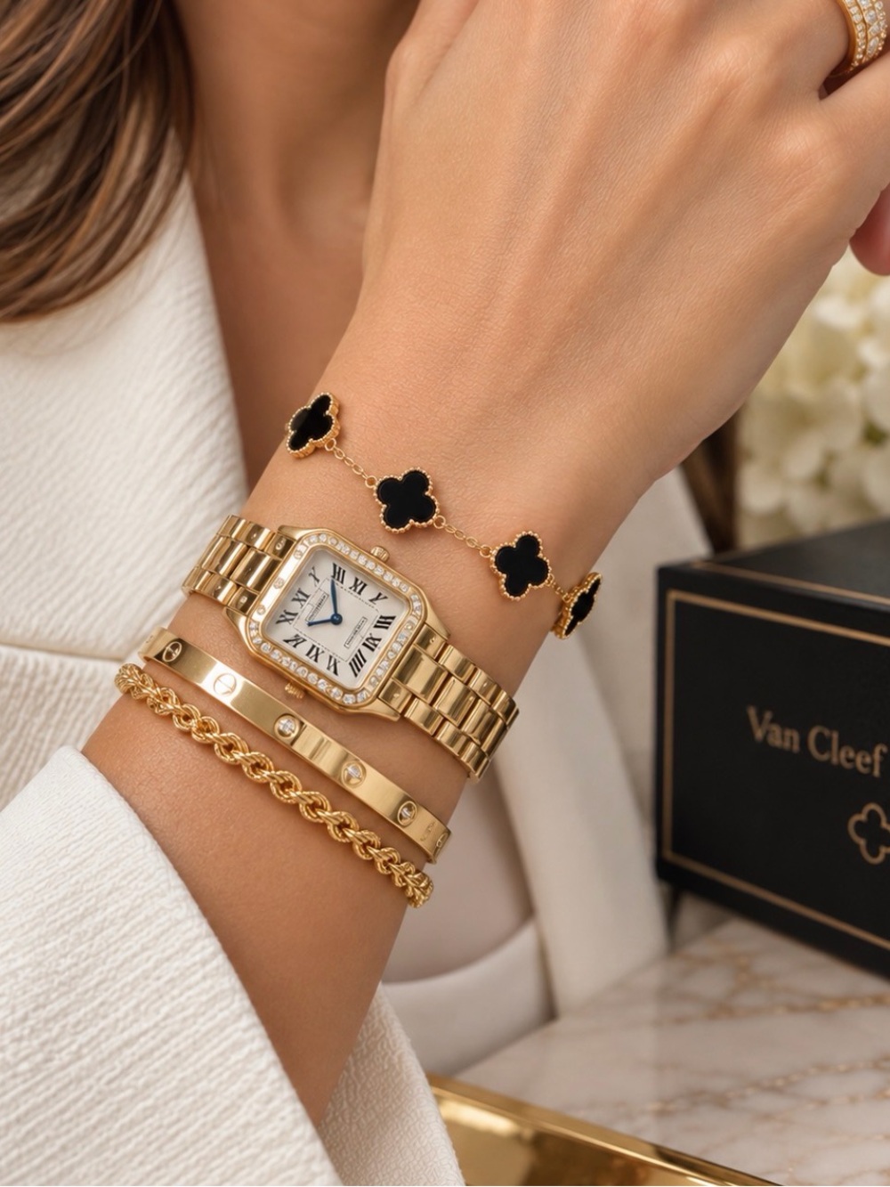 18K Solid Gold Black Clover Bracelet – 7.5” Length | 2.2g | 9.7mm Motifs